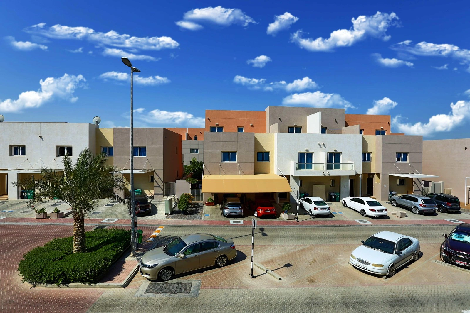 Al Reef Villas community photograph 1