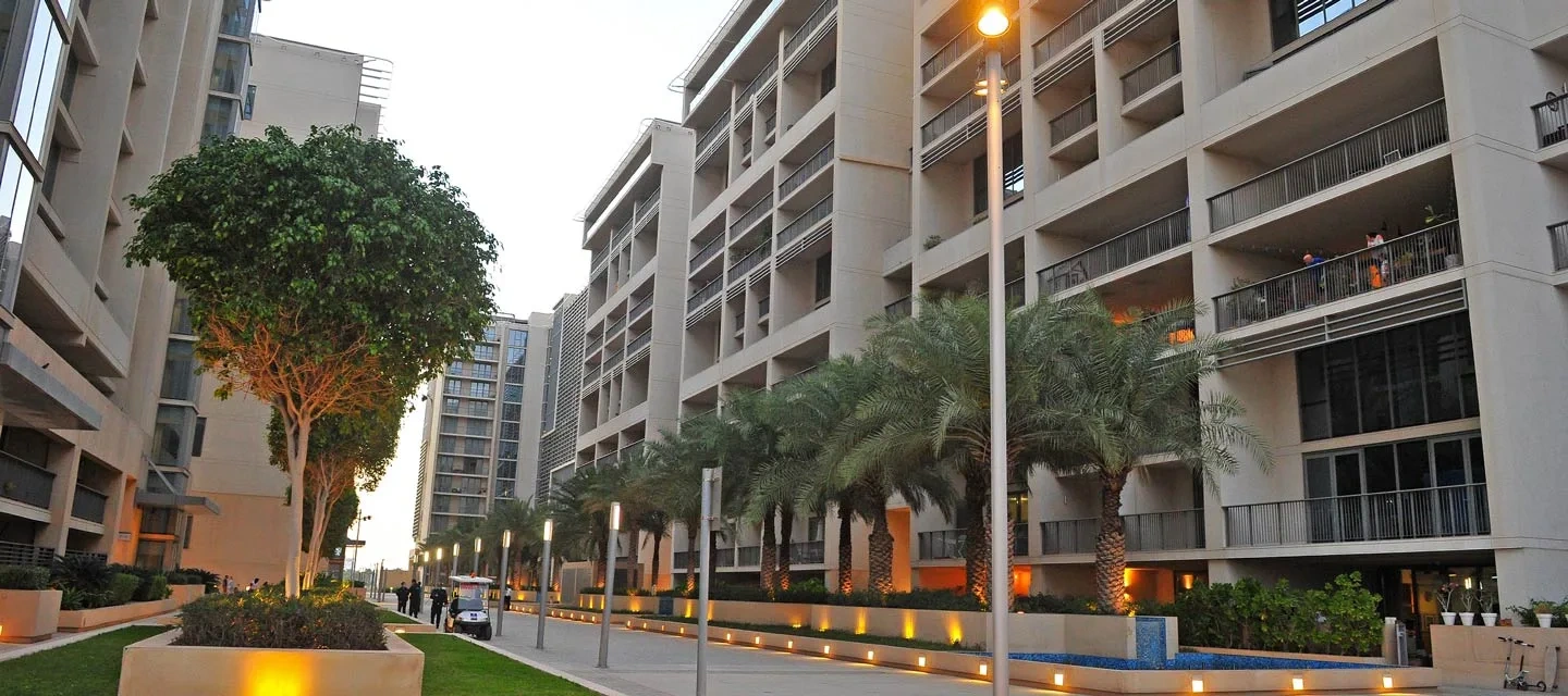 Al Zeina Al Raha Beach completed residential buildings, gardens, pool or waterfront