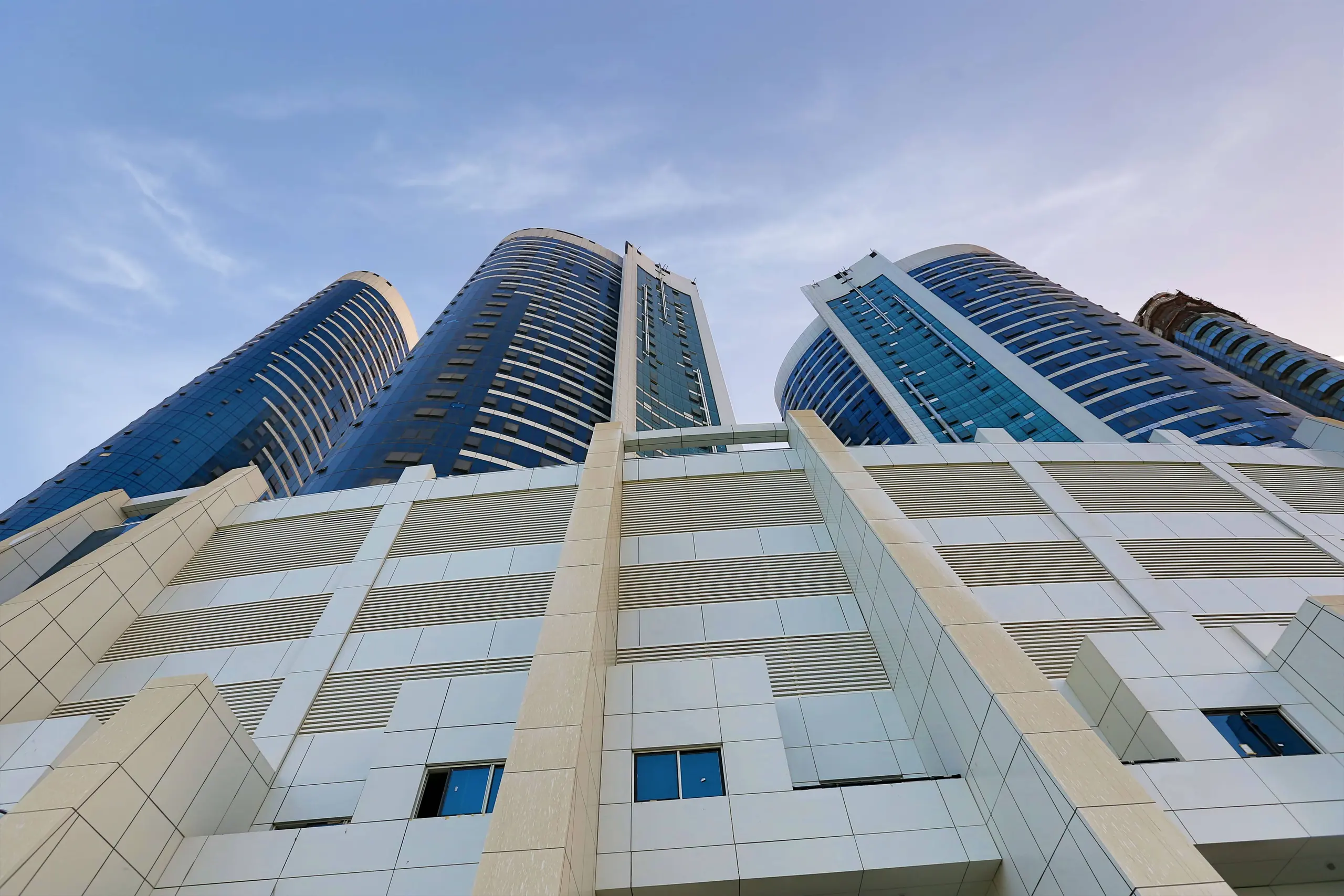 Hydra Avenue C4, C5 and C6 exterior 1