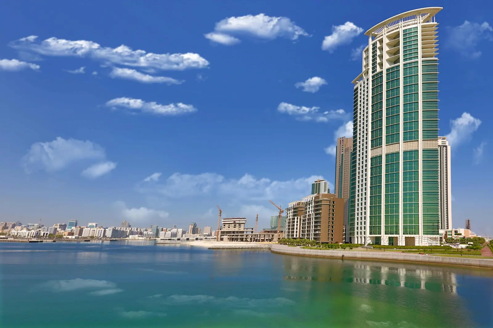 RAK Tower and its Marina Square waterfront setting 5